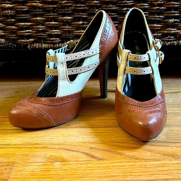 L.A.M.B. Heels - Picture 1 of 7